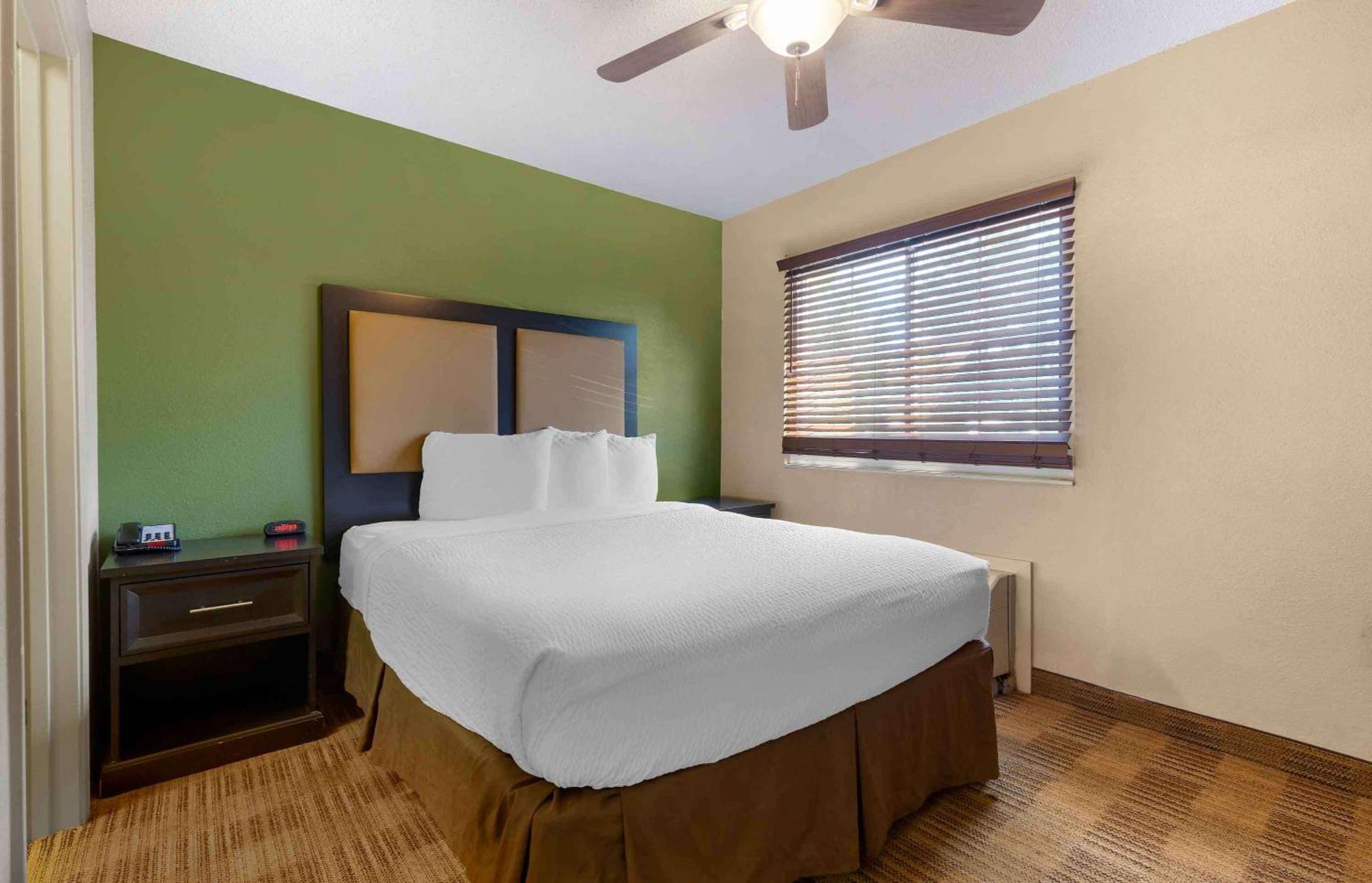 Extended Stay America Select Suites - Providence - Airport Warwick Exterior foto