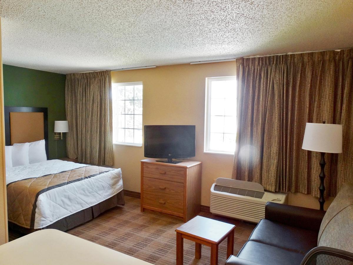 Extended Stay America Select Suites - Providence - Airport Warwick Exterior foto