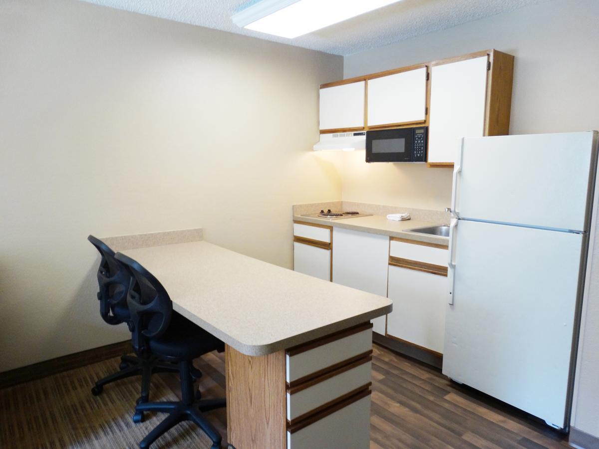 Extended Stay America Select Suites - Providence - Airport Warwick Exterior foto